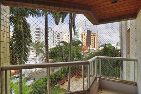 Apartamento para alugar com 100m², 3 quartos e 1 vagaSacada