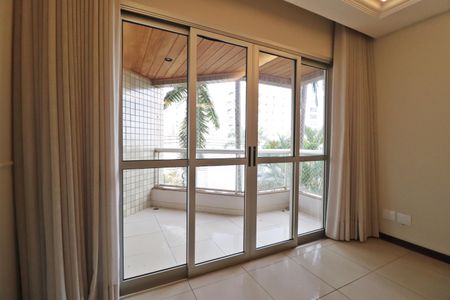 Apartamento para alugar com 100m², 3 quartos e 1 vagaSacada
