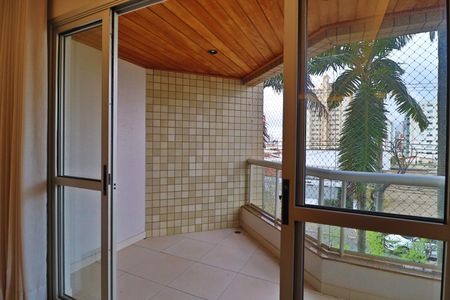 Sacada de apartamento para alugar com 3 quartos, 100m² em Martins, Uberlândia