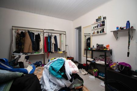 Casa à venda com 170m², 2 quartos e 3 vagas Casa à venda com 170m², 2 quartos e 3 vagasSuíte