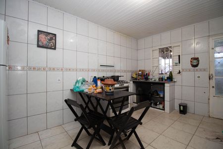 Casa à venda com 170m², 2 quartos e 3 vagas Casa à venda com 170m², 2 quartos e 3 vagasCozinha