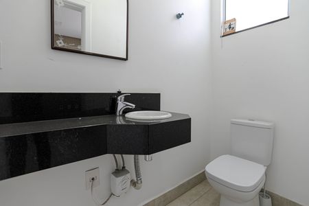 Banheiro de kitnet/studio para alugar com 1 quarto, 100m² em Carmo, Mogi das Cruzes
