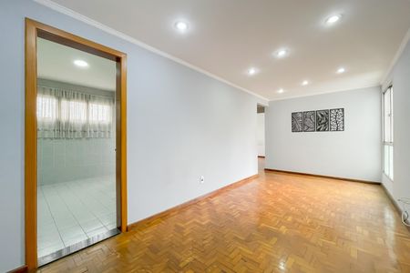 Sala de apartamento para alugar com 3 quartos, 62m² em Iapi, Osasco