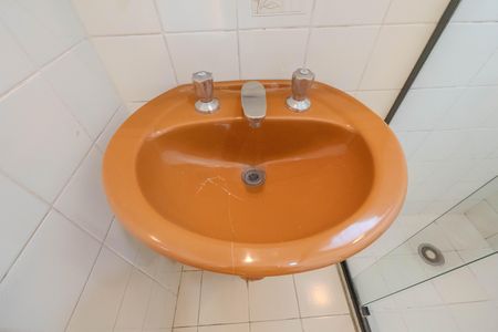 Apartamento para alugar com 50m², 2 quartos e 1 vagaBanheiro da suíte 