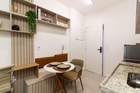 Cozinha de kitnet/studio para alugar com 1 quarto, 27m² em Vila Anglo Brasileira, São Paulo