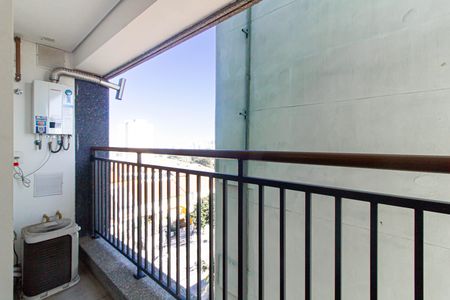 Studio para alugar com 27m², 1 quarto e sem vaga Studio para alugar com 27m², 1 quarto e sem vagaVaranda