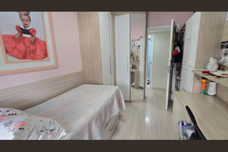 Apartamento à venda com 76m², 2 quartos e 1 vagaQuarto