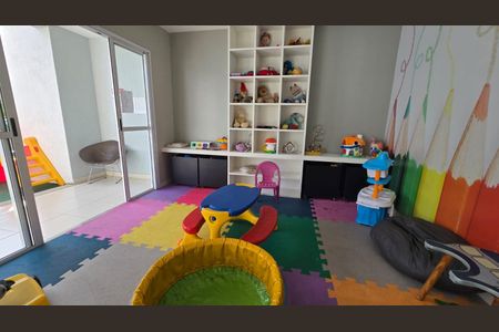 Apartamento à venda com 76m², 2 quartos e 1 vagaÁrea externa