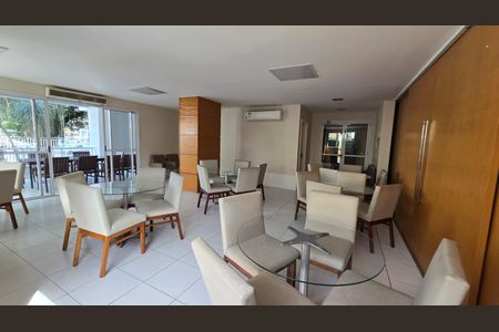 Apartamento à venda com 76m², 2 quartos e 1 vagaÁrea externa