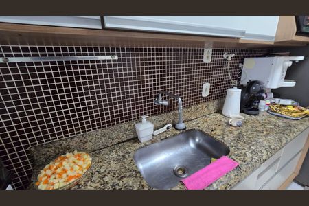 Apartamento à venda com 76m², 2 quartos e 1 vagaCozinha