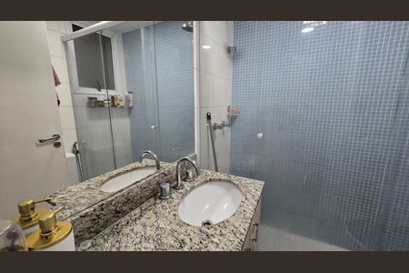 Apartamento à venda com 76m², 2 quartos e 1 vagaBanheiro