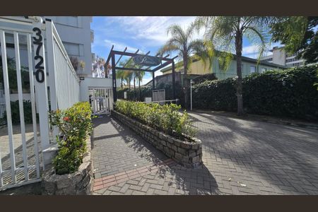 Apartamento à venda com 76m², 2 quartos e 1 vagaFachada