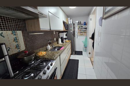 Apartamento à venda com 76m², 2 quartos e 1 vagaCozinha