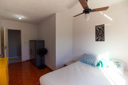 Casa à venda com 480m², 5 quartos e 4 vagas Casa à venda com 480m², 5 quartos e 4 vagasQuarto 1