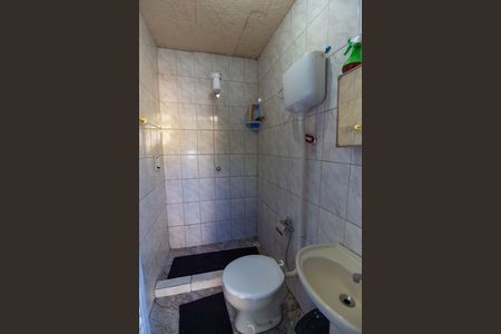 Casa à venda com 480m², 5 quartos e 4 vagas Casa à venda com 480m², 5 quartos e 4 vagasBanheiro de serviço