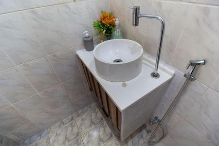 Casa à venda com 480m², 5 quartos e 4 vagas Casa à venda com 480m², 5 quartos e 4 vagasLavabo