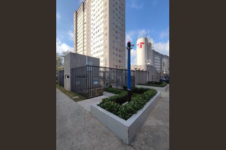Apartamento à venda com 42m², 2 quartos e sem vaga Apartamento à venda com 42m², 2 quartos e sem vagaFachada e portaria