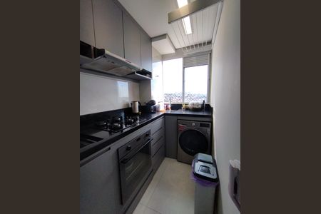 Apartamento à venda com 42m², 2 quartos e sem vaga Apartamento à venda com 42m², 2 quartos e sem vagaCozinha - Armários