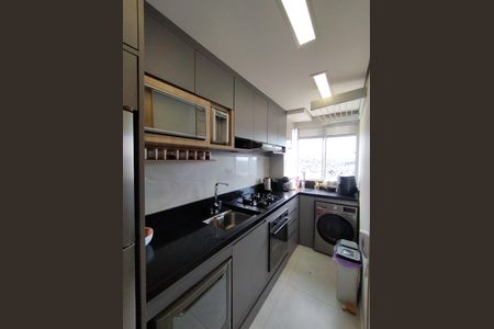 Apartamento à venda com 42m², 2 quartos e sem vaga Apartamento à venda com 42m², 2 quartos e sem vagaCozinha - Armários