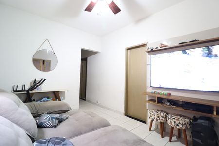 Sala de casa para alugar com 3 quartos, 140m² em Jardim Europa, Uberlândia