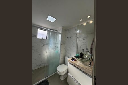 Banheiro de apartamento à venda com 2 quartos, 44m² em Jardim Gracinda, Guarulhos