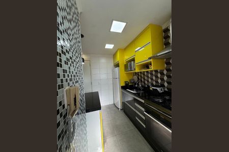 Cozinha de apartamento à venda com 2 quartos, 44m² em Jardim Gracinda, Guarulhos