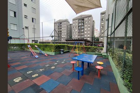 Apartamento para alugar com 74m², 2 quartos e 1 vaga Apartamento para alugar com 74m², 2 quartos e 1 vagaÁrea comum - Playground