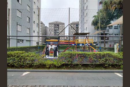 Apartamento para alugar com 74m², 2 quartos e 1 vaga Apartamento para alugar com 74m², 2 quartos e 1 vagaÁrea comum - Playground