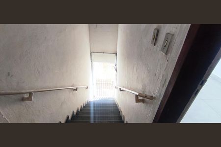 Corredor de apartamento para alugar com 3 quartos, 59m² em Copacabana, Belo Horizonte