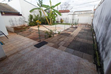 Casa à venda com 84m², 2 quartos e 3 vagas Casa à venda com 84m², 2 quartos e 3 vagasÁREA EXTERNA FRENTE