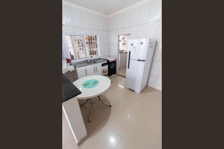 Casa à venda com 84m², 2 quartos e 3 vagas Casa à venda com 84m², 2 quartos e 3 vagasCOZINHA