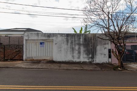 Casa à venda com 84m², 2 quartos e 3 vagas Casa à venda com 84m², 2 quartos e 3 vagasFACHADA