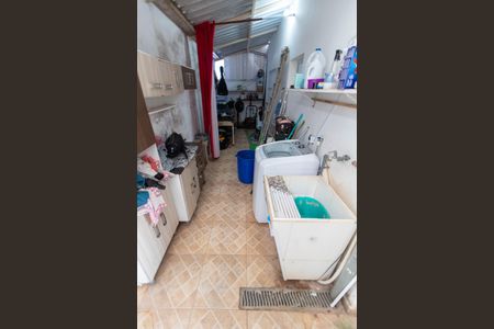 Casa à venda com 84m², 2 quartos e 3 vagas Casa à venda com 84m², 2 quartos e 3 vagasÁREA DE SERVIÇO
