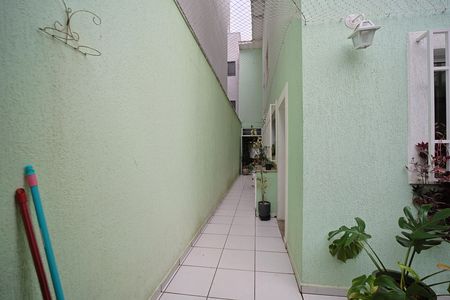 Casa à venda com 125m², 3 quartos e 2 vagasCorredor