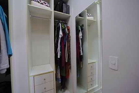 Casa à venda com 125m², 3 quartos e 2 vagasCloset do Quarto 1