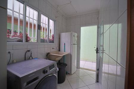 Casa à venda com 125m², 3 quartos e 2 vagasÁrea de Serviço
