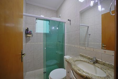 Casa à venda com 125m², 3 quartos e 2 vagasBanheiro