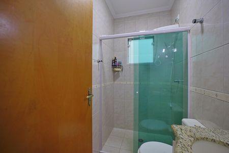 Casa à venda com 125m², 3 quartos e 2 vagasBanheiro