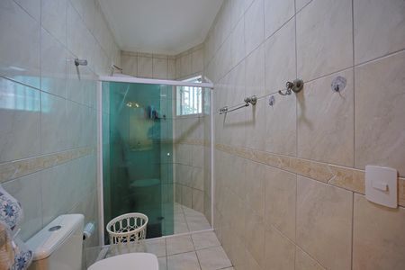 Casa à venda com 125m², 3 quartos e 2 vagasBanheiro do Quarto 1