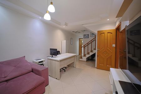 Casa à venda com 125m², 3 quartos e 2 vagasSala