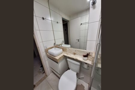 Banheiro social de apartamento para alugar com 2 quartos, 47m² em Niterói, Betim