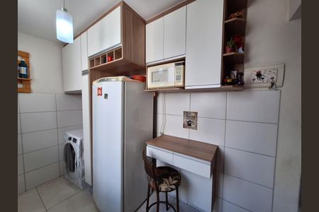 Cozinha de apartamento para alugar com 2 quartos, 47m² em Niterói, Betim