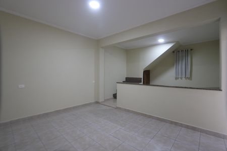 Casa para alugar com 120m², 2 quartos e 1 vagaSala