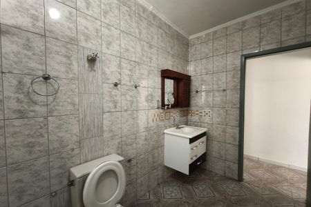 Casa à venda com 1200m², 3 quartos e 4 vagas Casa à venda com 1200m², 3 quartos e 4 vagasBanheiro