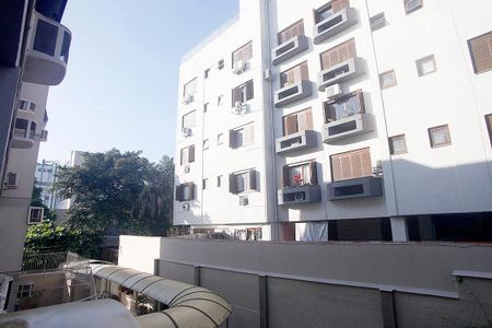 Sala Vista de apartamento para alugar com 2 quartos, 70m² em Higienópolis, Porto Alegre