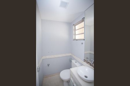 Casa de condomínio para alugar com 142m², 3 quartos e 2 vagasLavabo