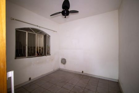 Casa para alugar com 90m², 2 quartos e 3 vagasQuarto 1