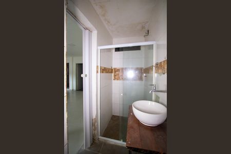 Casa para alugar com 90m², 2 quartos e 3 vagasEscreva qual o cômodo
