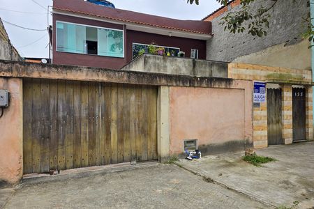 Casa para alugar com 90m², 2 quartos e 3 vagasFachada