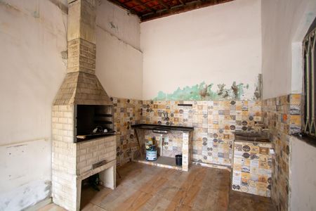 Casa para alugar com 90m², 2 quartos e 3 vagasQuintal